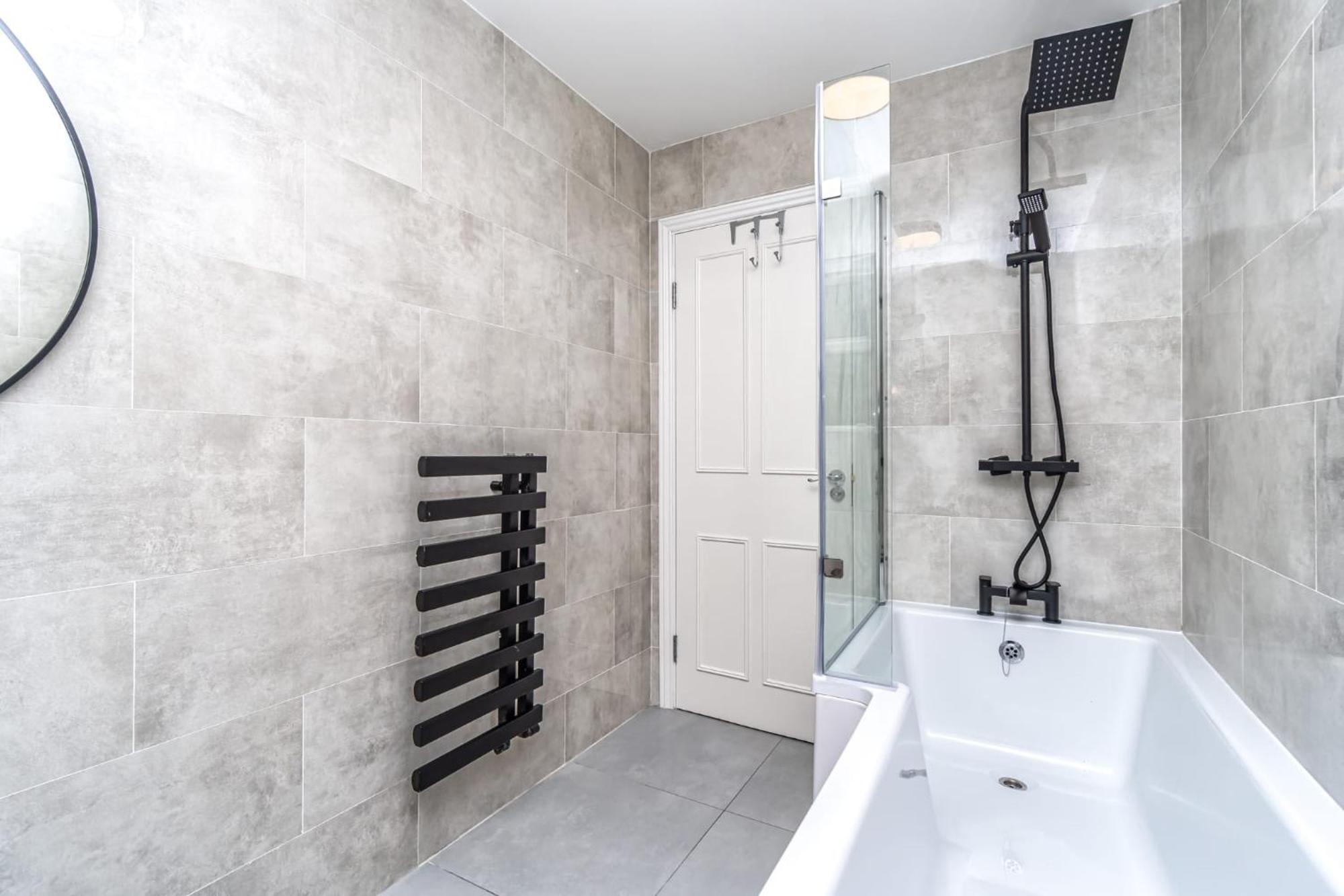 לונדון Cosy Guest House In Whitechapel מראה חיצוני תמונה